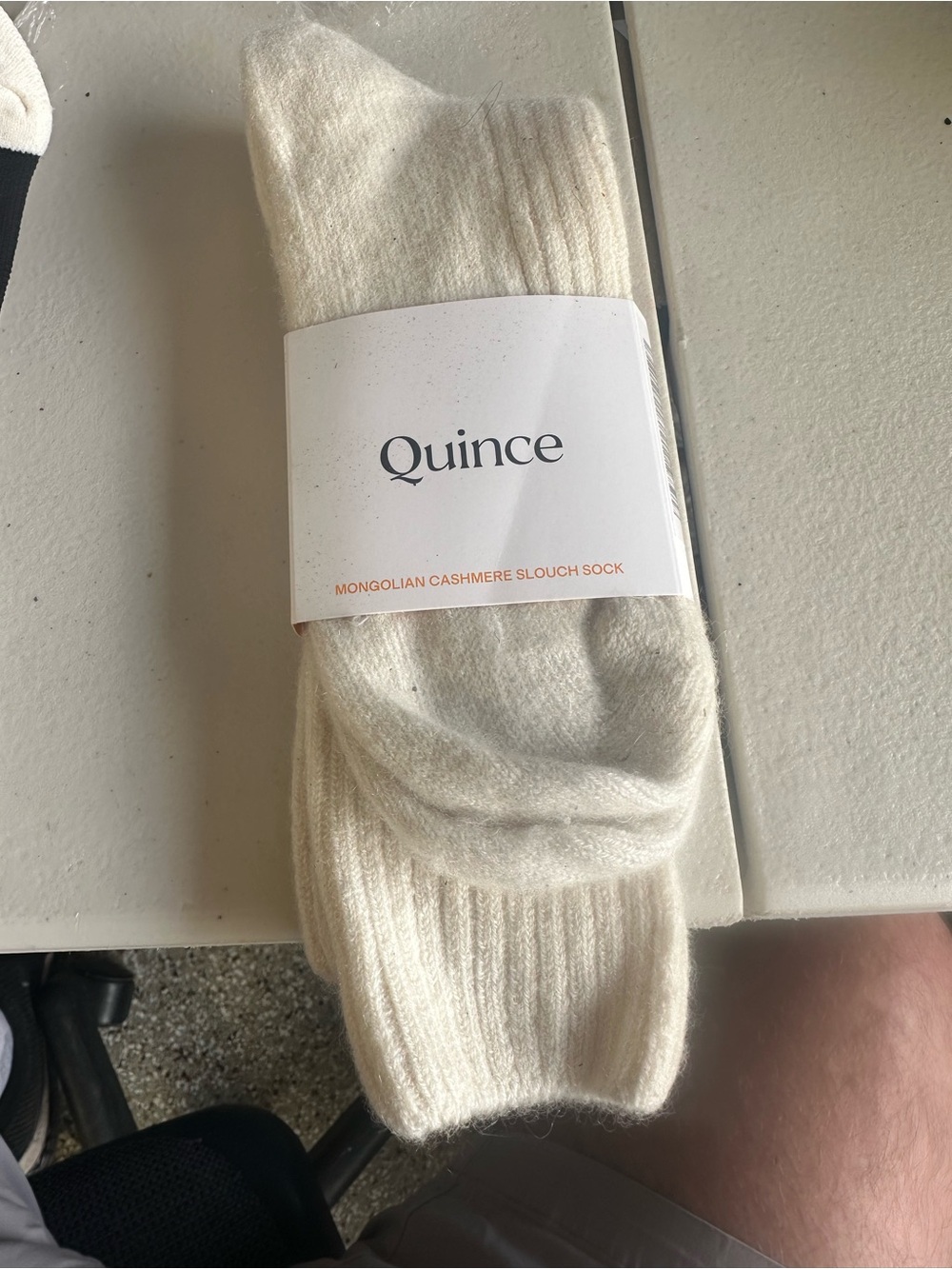 Quince Men's Cashmere Slouch Sock — Cream